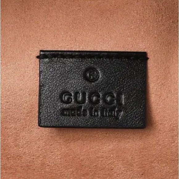 Gucci
Black Quilted Leather Marmont Mini Round Backpack Bag - Picture 5 of 10